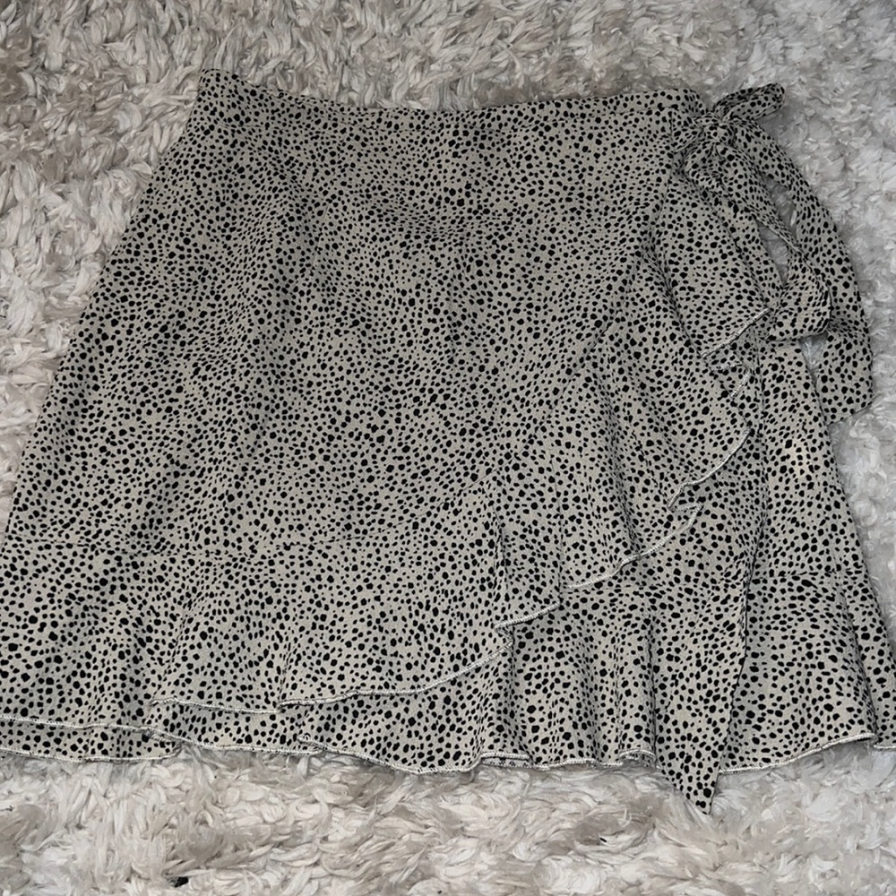 NWOT animal print tie skirt